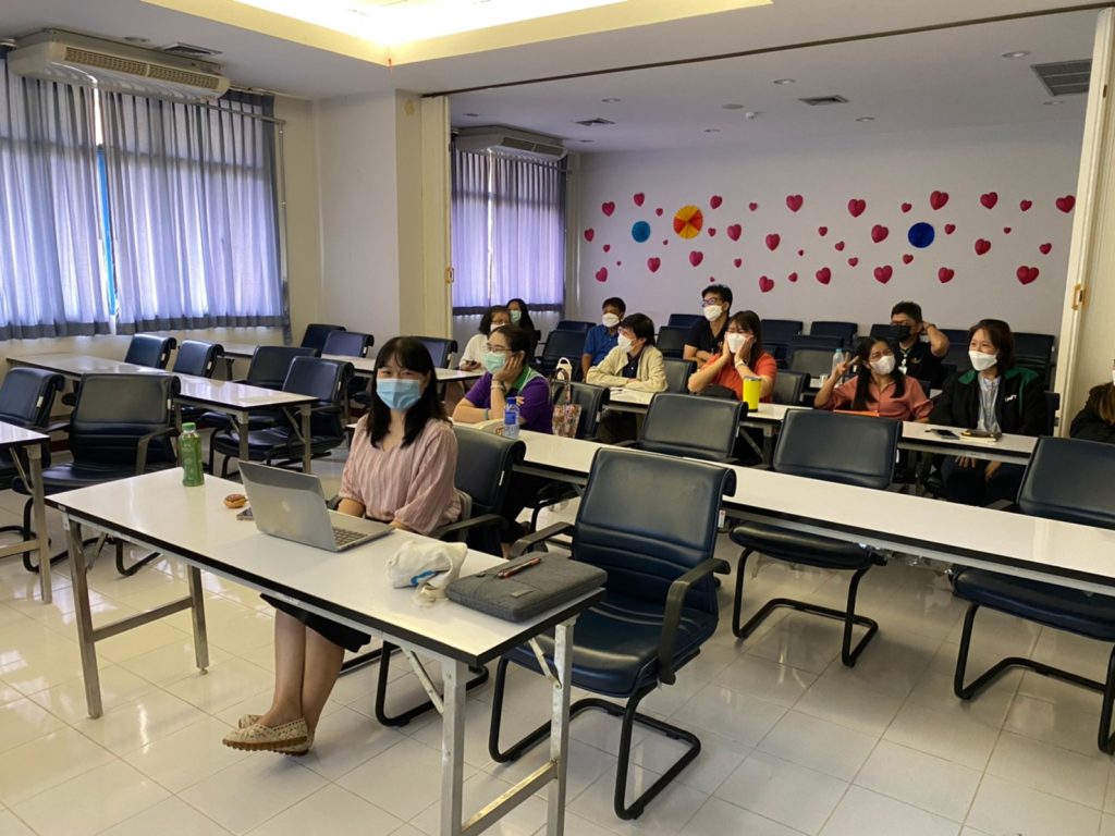 LINE_ALBUM_230518_1