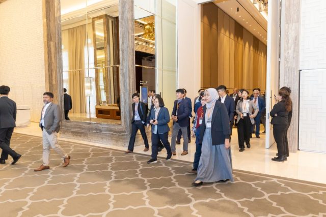 LINE_ALBUM_Korea_251030_8