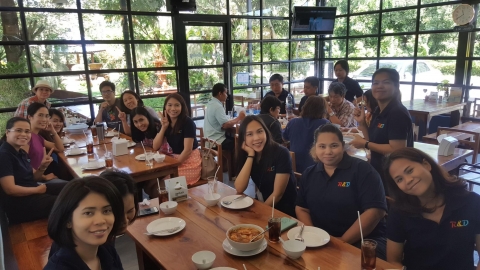 เลี้ยงเกษียณพี่ป้อม 200620 0015